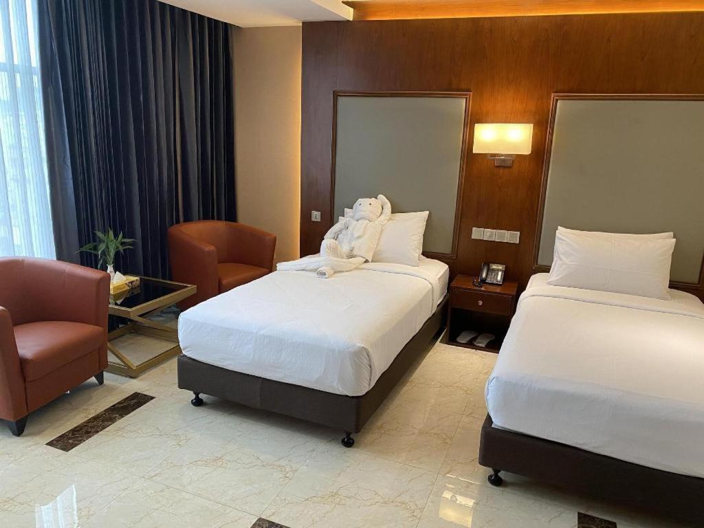 Hotel Tower Inn, Chittagong Bagian luar foto