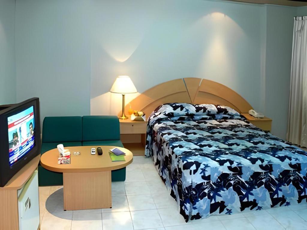 Hotel Tower Inn, Chittagong Bagian luar foto